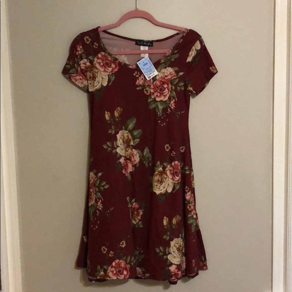 New floral flowy dress